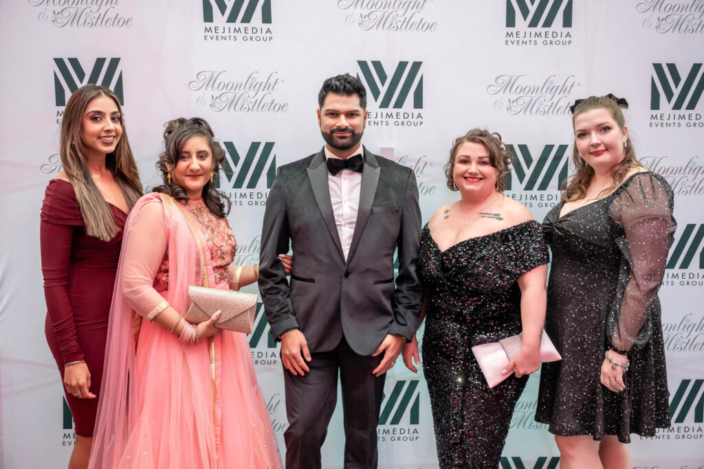 corporate gala dinner planning tips — black tie guests arriving at a corporate gala dinner